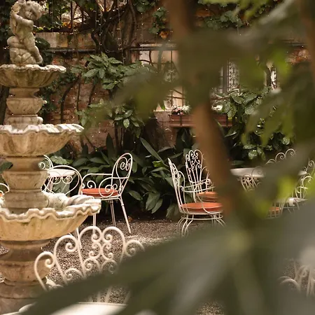 Hotel Flora - By Romanelli Family-3